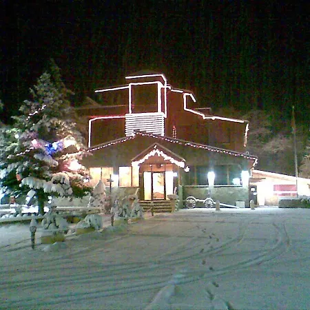 галина палас Hotell Srem