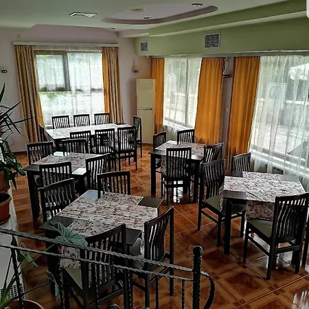 галина палас Hotell