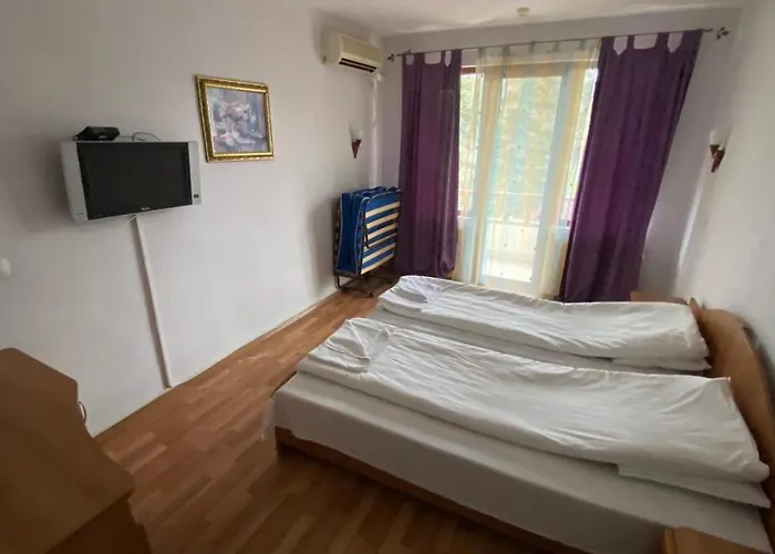 галина палас Hotel