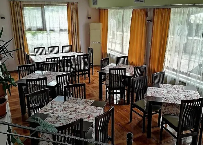 галина палас Hotel